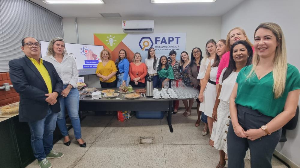 Mulheres cientistas se reúnem 