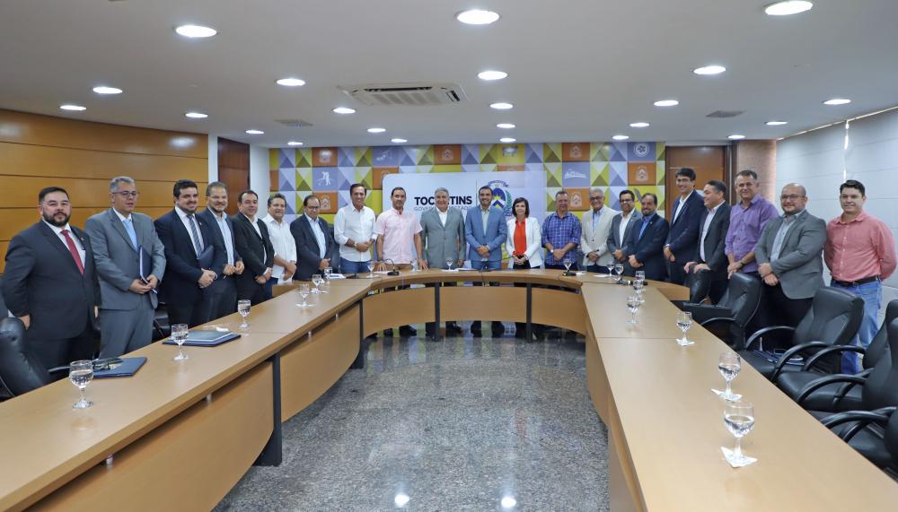 Governador Wanderlei Barbosa reúne bancada federal e discute recursos de emendas parlamentares para o Estado