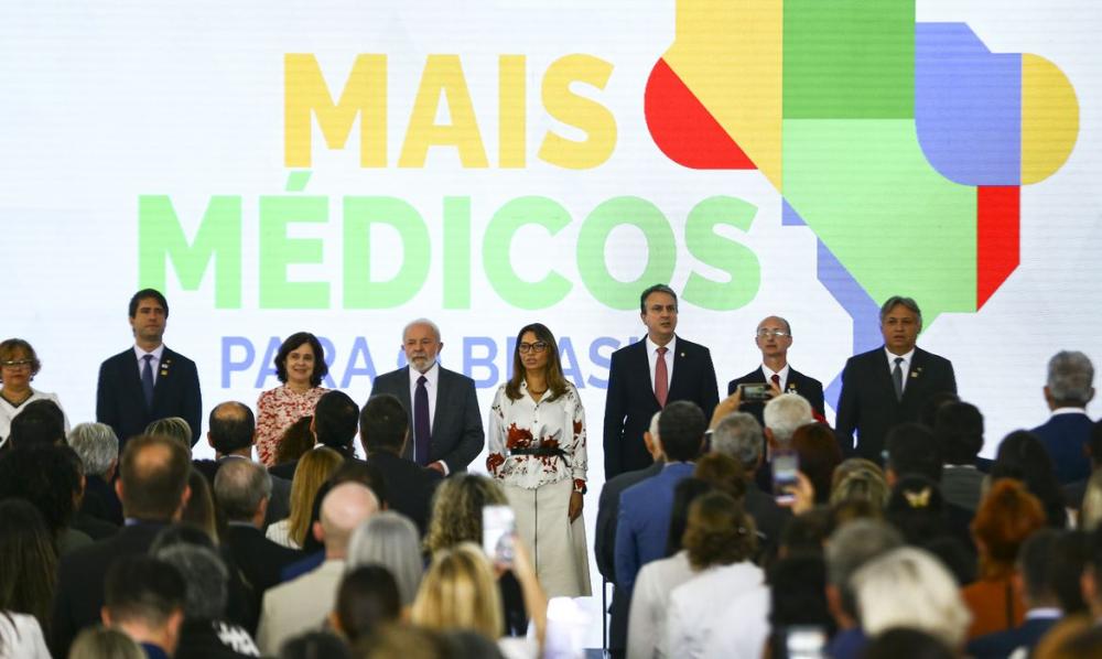 Tocantins participa de lançamento do programa Mais Médicos para o Brasil