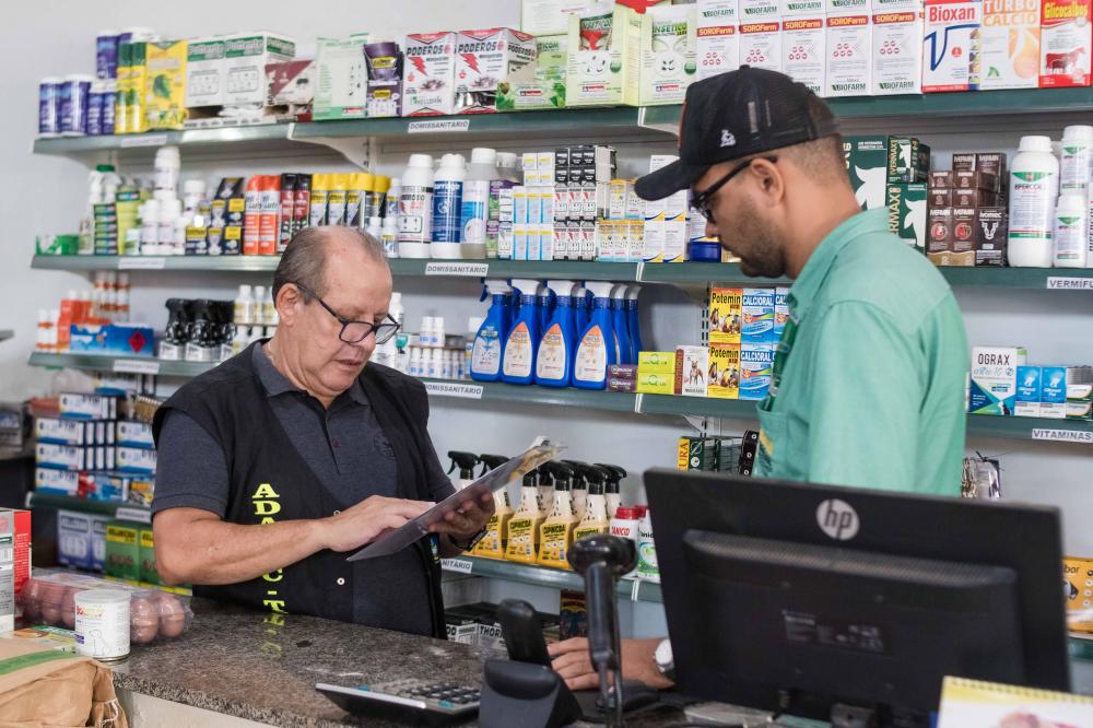Lojistas de estabelecimentos agropecuários deve fazer recadastramento junto a Adapec até esta sexta-feira, 31