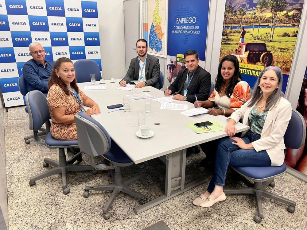 Prefeitura de Santa Rita assina contrato de 5 milhões com a Caixa
