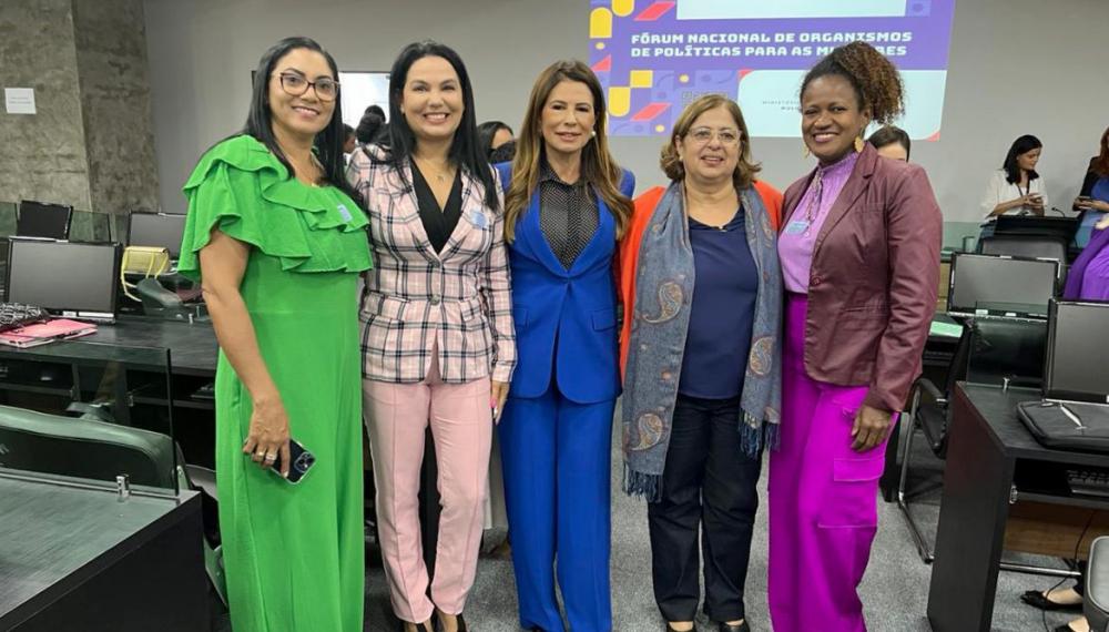 Berenice participa de Fórum de debates sobre políticas públicas para as mulheres