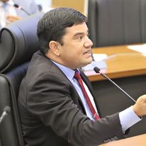 Vereador Rogério Freitas solicita reforma em praça da capital