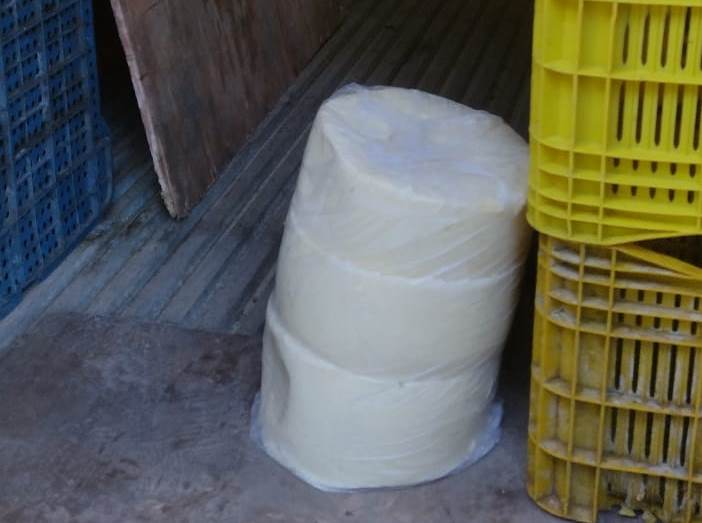 Adapec e PRF apreendem sete toneladas de queijos impróprios para consumo no posto fiscal em Gurupi