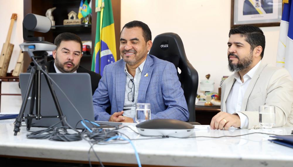 Governador Wanderlei Barbosa conhece sistema da Estônia para modernização do setor público estadual
