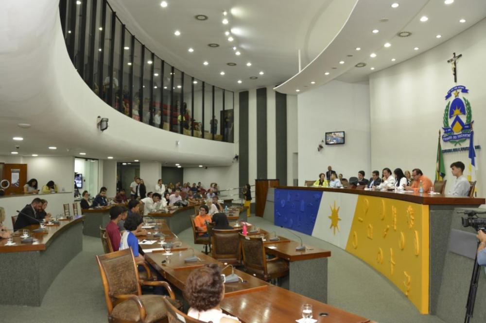 Alunos, professores e sindicato defendem revogação do novo Ensino Médio