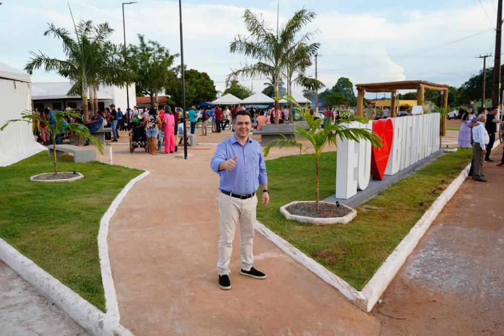 Praça e abatedouro são inaugurados em Bielândia, distrito de Filadelfia
