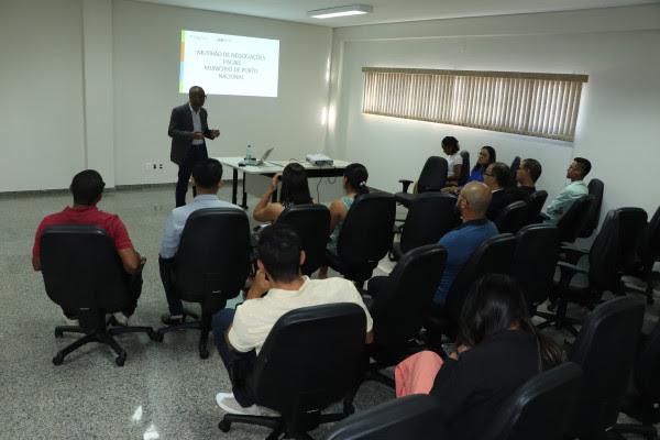 Prefeitura de Porto Nacional apresenta o Projeto do mutirão para negociação fiscais 2023