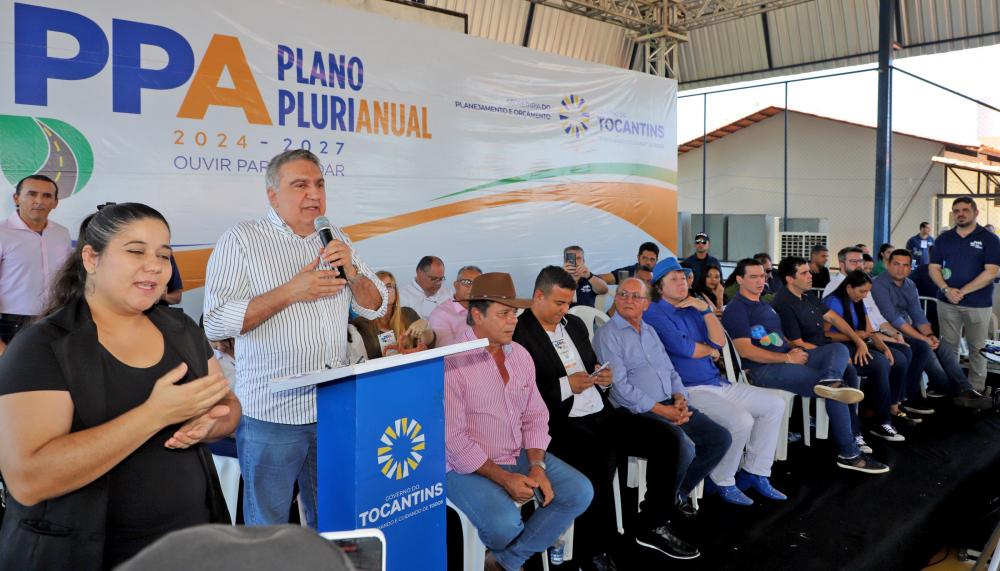 Na Consulta Pública do PPA em Colinas, o governador em exercício, Laurez Moreira, destaca a importância da população na construção de um planejamento de Governo 