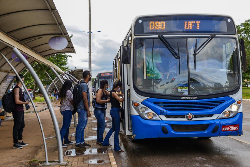Enem contará com reforços de linhas de ônibus na capital