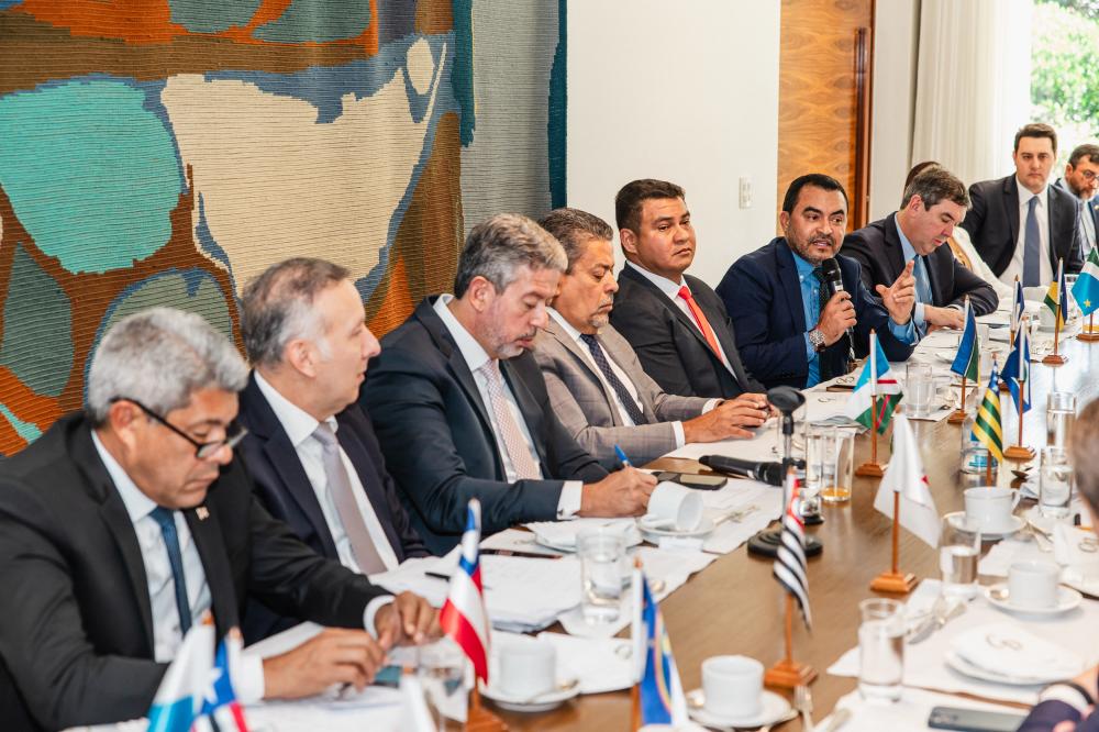 Governador Wanderlei Barbosa participa de encontro com deputado federal Arthur Lira para debater a Reforma Tributária