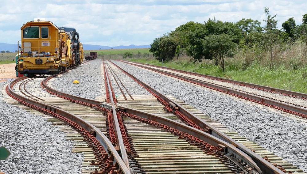 Conectando o Tocantins ao litoral da Bahia, Governo do Estado comemora o início das obras da Ferrovia Oeste-Leste