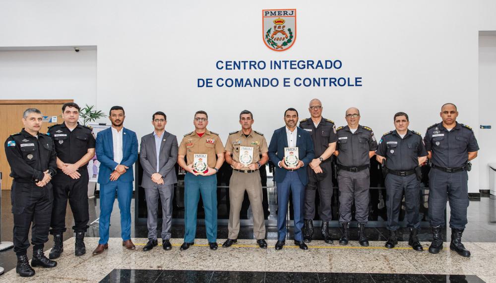 Governador Wanderlei Barbosa conhece centro integrado de segurança pública do Rio de Janeiro para trazer sistemas inovadores ao Tocantins