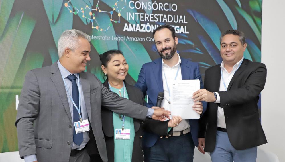 Tocantins firma contrato com a suíça Mercuria Energy para avançar com a certificação do crédito de carbono jurisdicional florestal