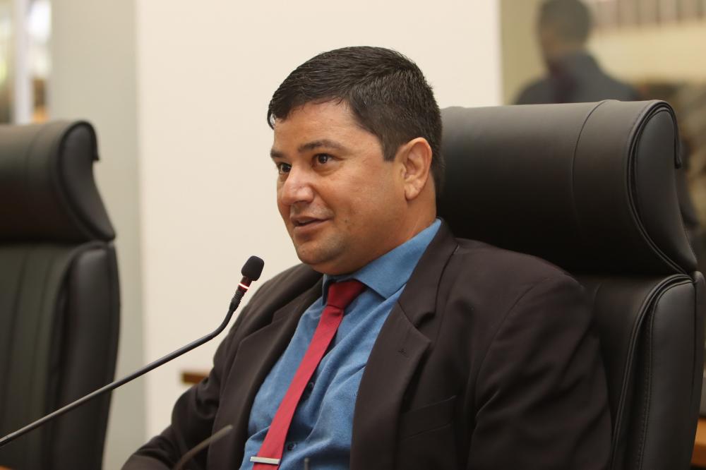 Vereador Rogério Freitas solicita construção de posto de saúde no Jardim Laila