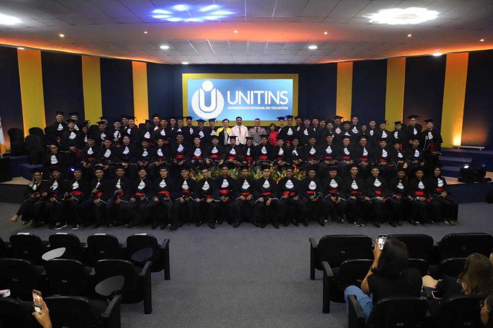 Unitins forma I Turma de Tecnologia em Segurança Pública com 75 bombeiros militares do Tocantins