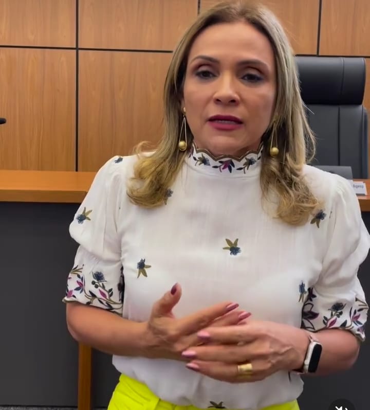 Laudecy Coimbra critica prefeita Cinthia Ribeiro por improvisação e falta de planejamento