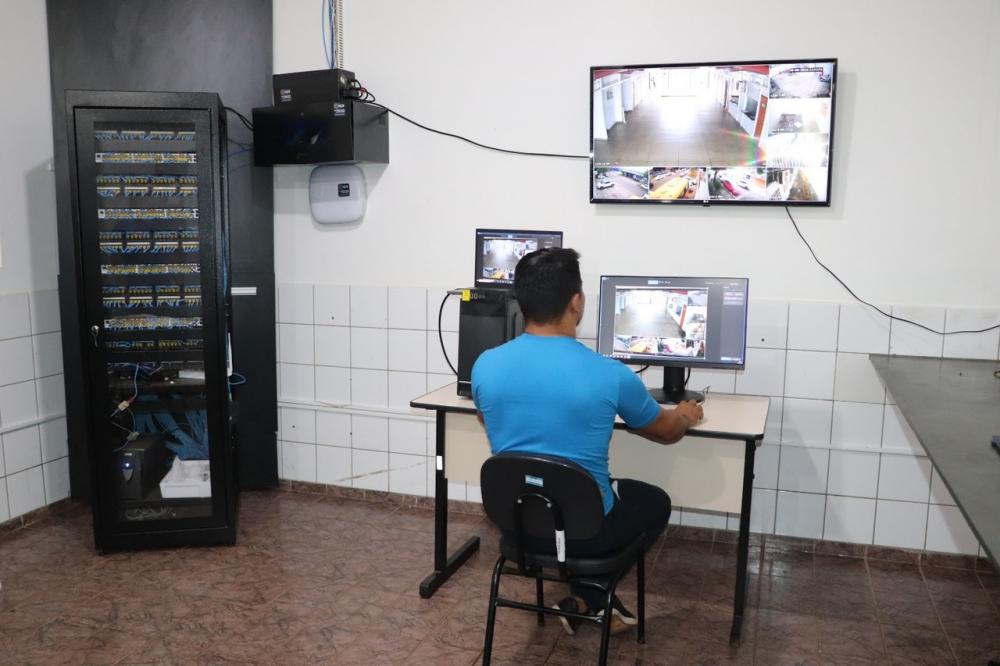 Prefeitura de Porto Nacional instala sistema de monitoramento em todas as unidades escolares da rede municipal de ensino