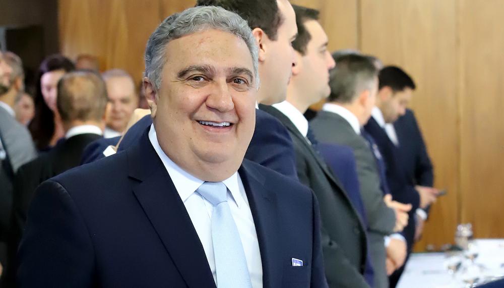 Vice-governador Laurez Moreira embarca para a China em busca de investimentos para o Tocantins