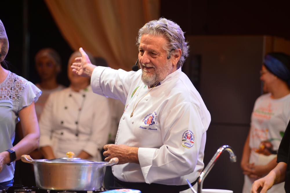 Cozinha Show do FGT terá a presença dos chefs da gastronomia Érick Jacquin e Carole Crema