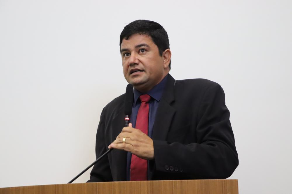 Vereador Rogério Freitas denuncia série de problemas na gestão municipal durante sessão na Câmara de Vereadores de Palmas