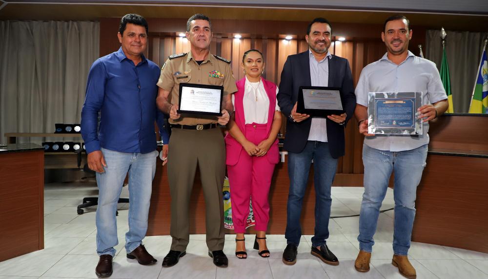 Governador Wanderlei Barbosa recebe Título de Cidadão Honorário em Presidente Kennedy e vistoria obra do Estado na cidade