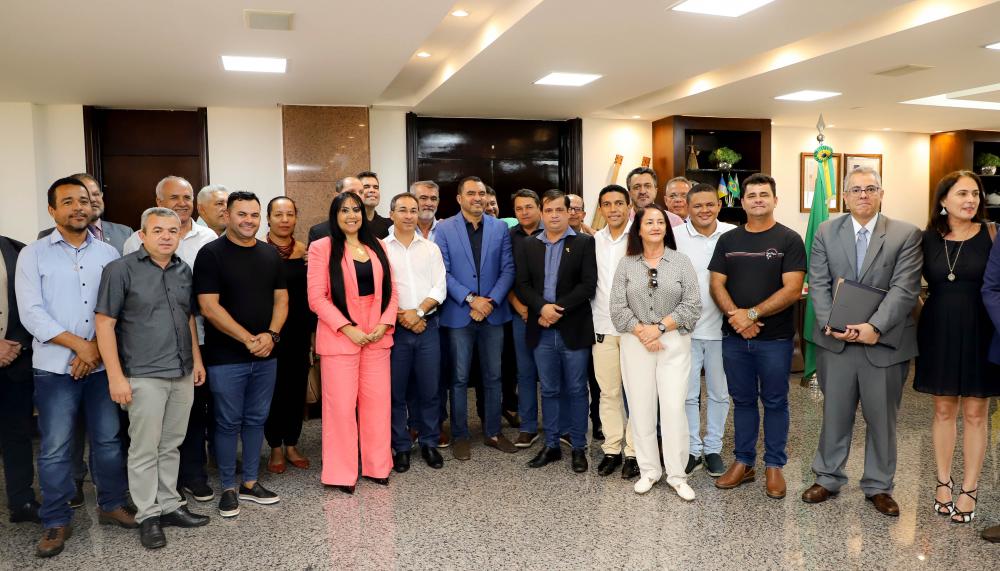 Governador Wanderlei Barbosa reúne-se com prefeitos para fortalecer a transparência na distribuição de recursos fiscais aos municípios
