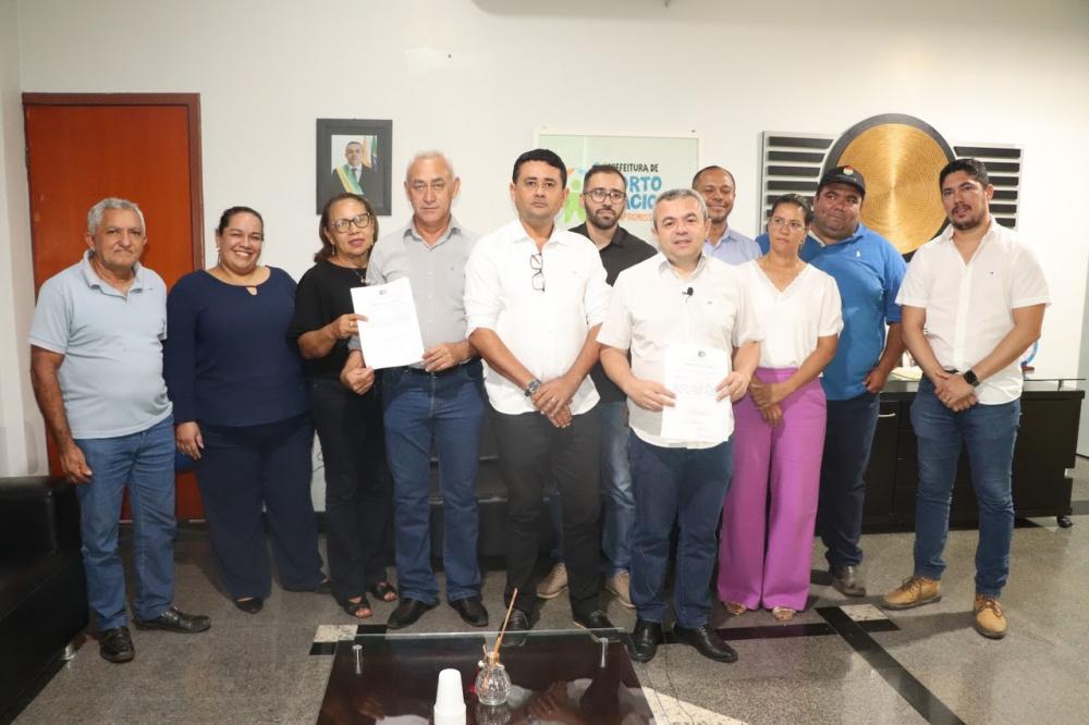 Prefeito Ronivon Maciel autoriza ordem de serviço para a construção de duas escolas em Luzimangues
