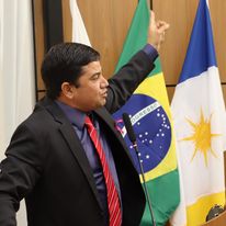 Rogério Freitas lamenta situação do transporte coletivo e levanta questionamento sobre gestão das publicidades nas traseiras dos ônibus