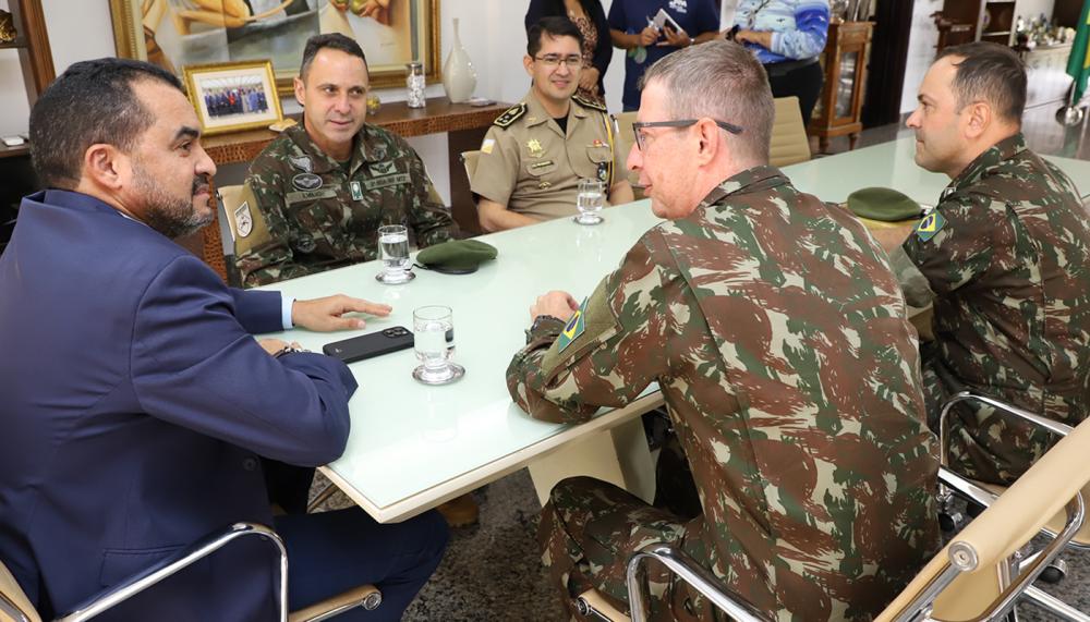 Governador Wanderlei Barbosa recebe visitas do presidente do Iphan e de Comandante do Exército Brasileiro