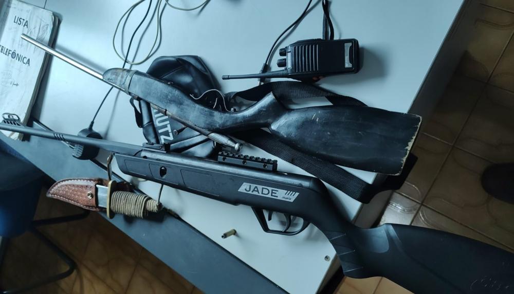 Em Miranorte, Polícia Civil prende homem em flagrante por posse ilegal de arma de fogo