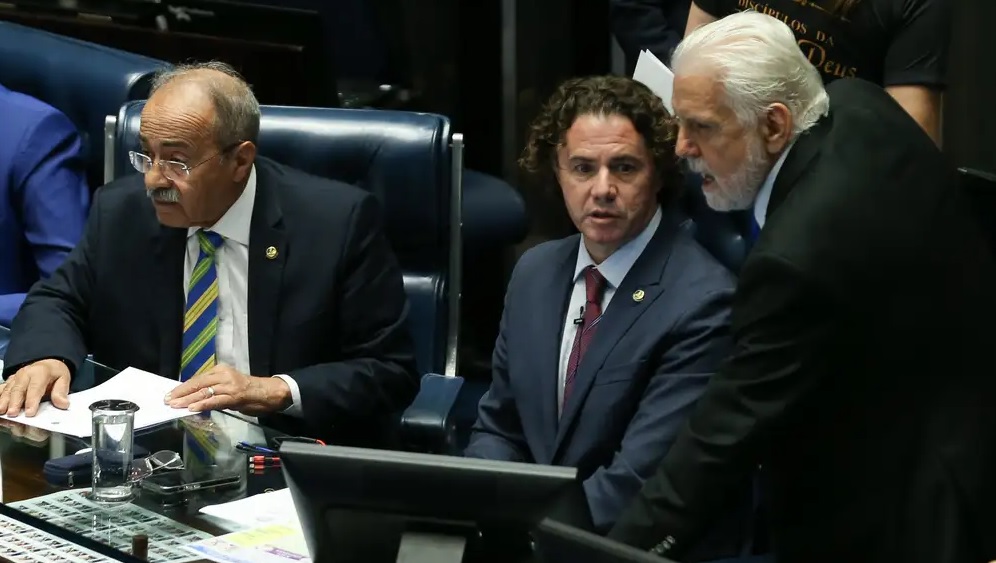 Senado aprova mudanças no registro de agrotóxicos