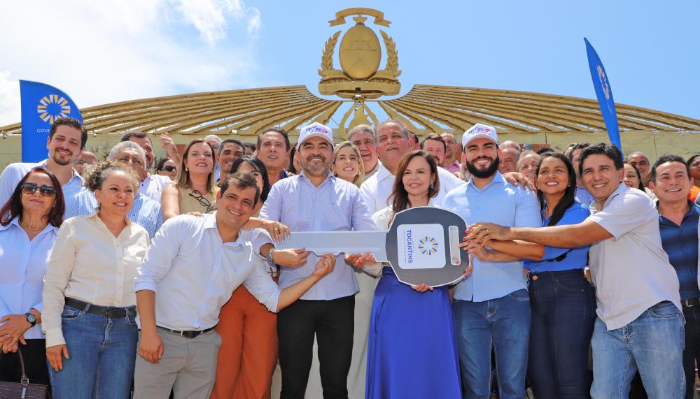 Com investimento de R$ 30 milhões, governador Wanderlei Barbosa entrega veículos e equipamentos para diversas pastas