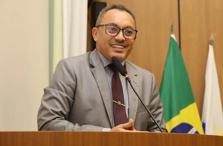 Vereador Marilon Barbosa encerrou o ano de 2023 com 15 Projetos de Leis e 300 requerimentos apresentados