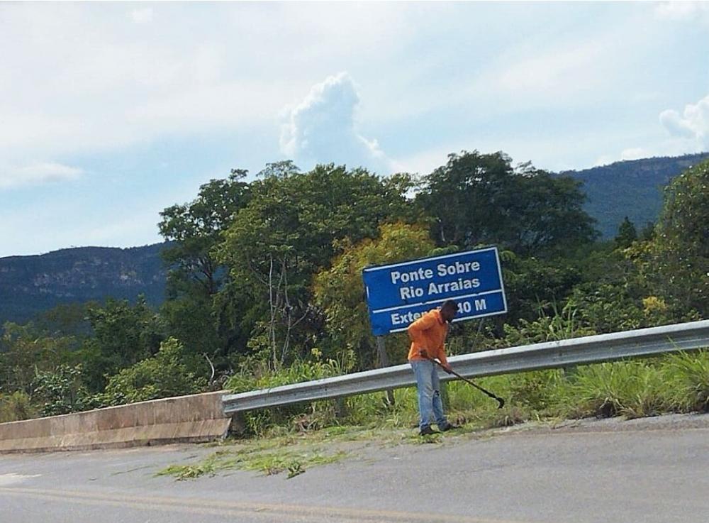 Governo do Tocantins mantém equipes trabalhando em trechos de rodovias estaduais no sudeste