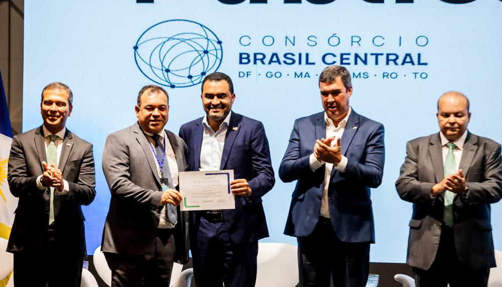 Projeto Escola Segura, do Governo do Tocantins, é premiado durante Fórum de Governadores