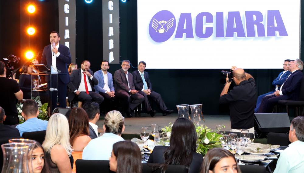 Governador Wanderlei Barbosa prestigia posse da nova diretoria da Aciara em Araguaína