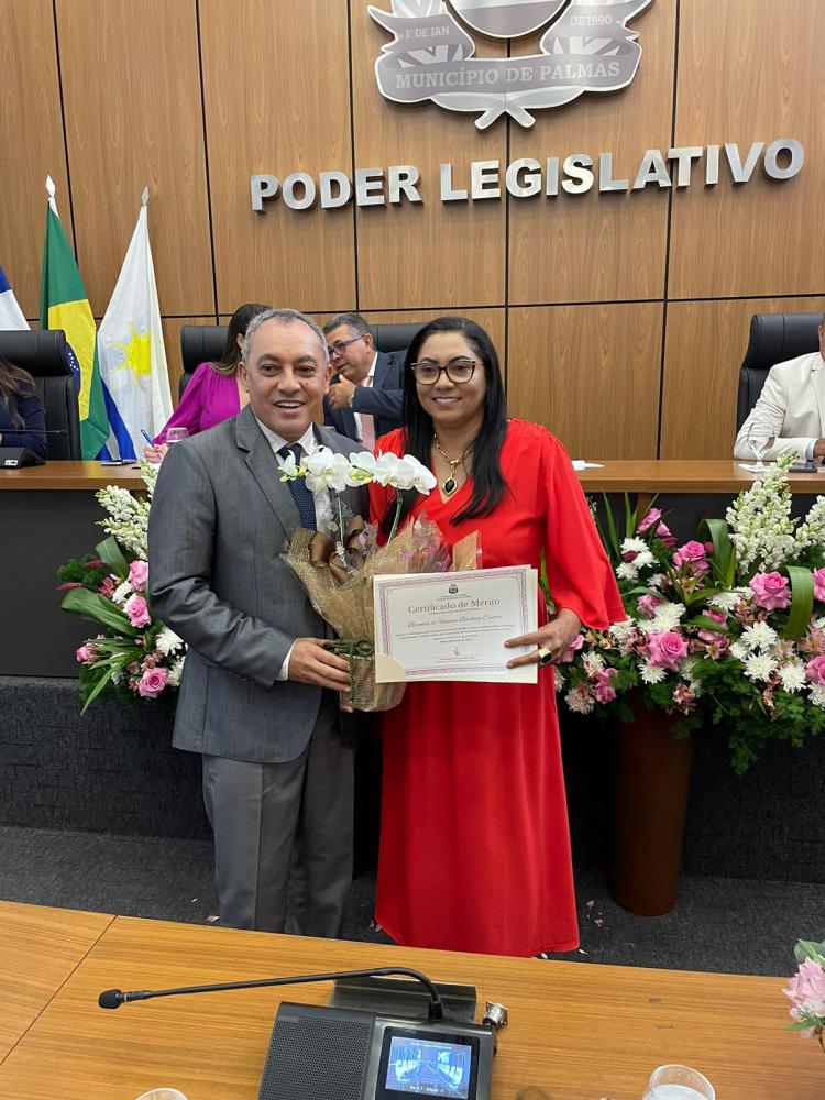 Marilon Barbosa homenageia a secretária de Estado da Mulher, Berenice Barbosa pelo Dia Internacional da Mulher