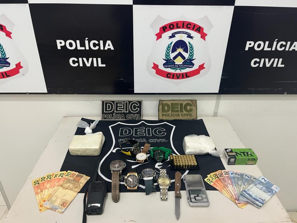 Polícia Civil prende homem investigado por assaltos e apreende drogas e munições