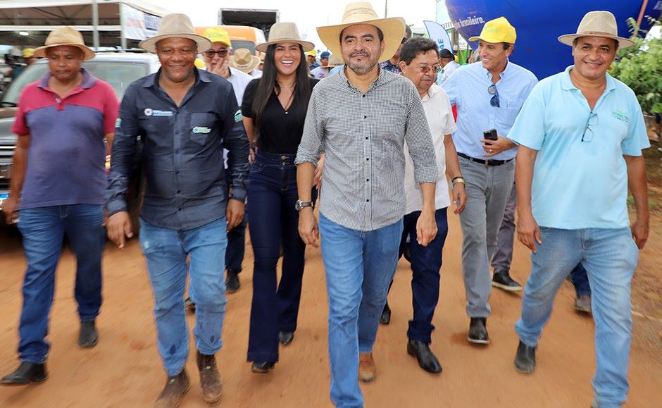 Em Almas, governador Wanderlei Barbosa participa do encerramento da Agrosudeste 2024