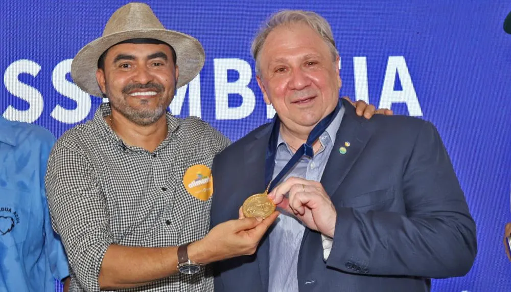 Governador Wanderlei Barbosa prestigia solenidade de entrega de Comenda do Mérito do Agronegócio do Tocantins