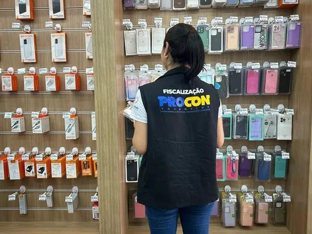 Procon Tocantins notifica mais de 390 empresas por ausência de preço nos produtos durante a operação “De Olho no Preço”