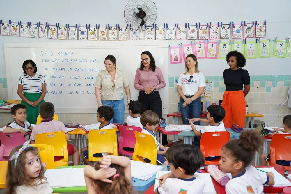 Mais de 190 crianças recebem novo modelo de identidade pelo Projeto Minicidadão 