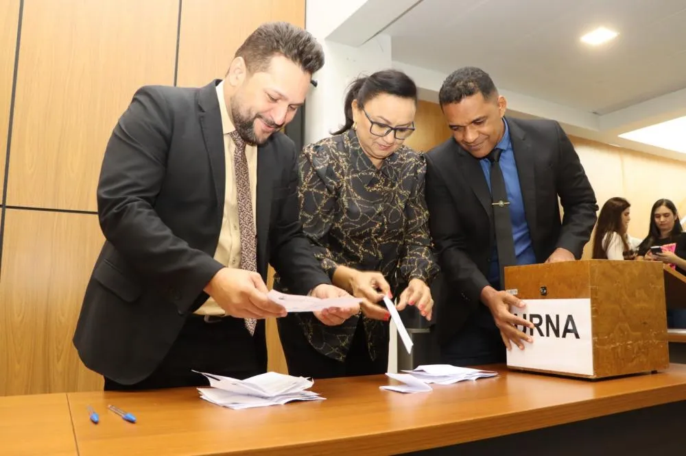 Vereadores aprovam as contas da prefeita Cinthia Ribeiro referentes a 2020