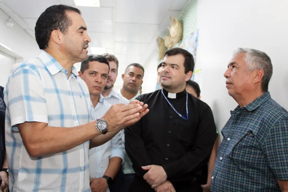 Hospital Dom Orione recebe visita do governador do Wanderlei Barbosa