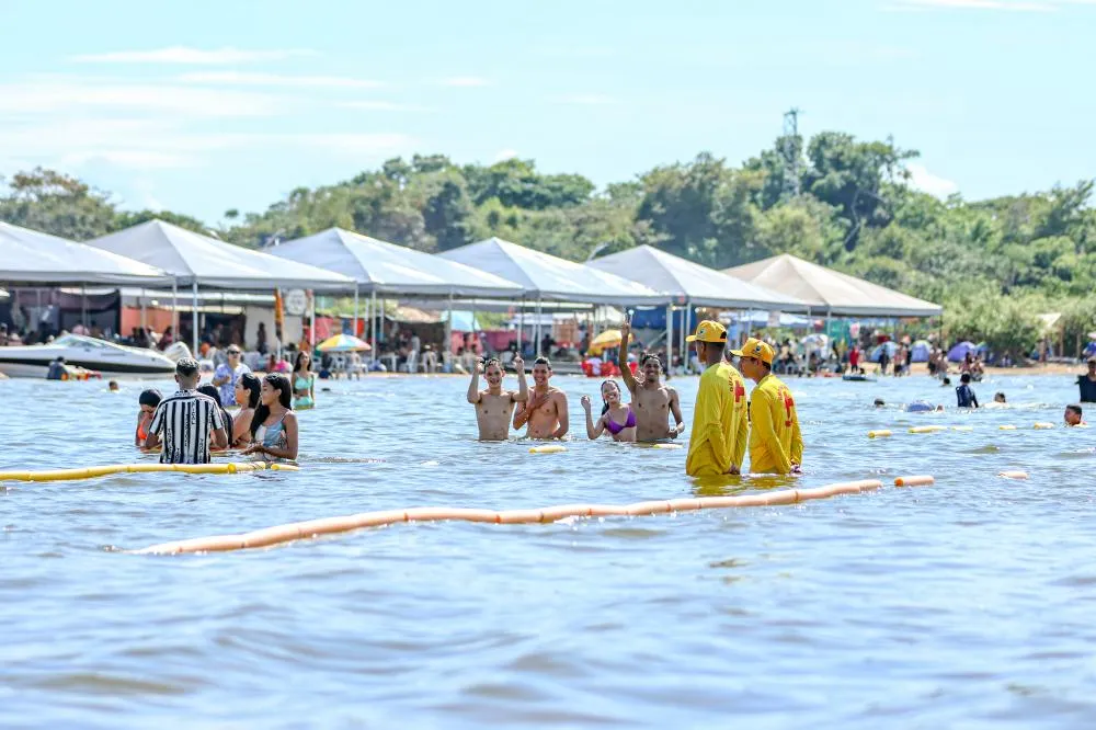 Temporada de Praia 2024: Corpo de Bombeiros Militar confirma praias seguranças e banhistas conscientes no Tocantins