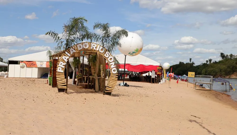 Com apoio do Governo do Tocantins, estrutura e segurança reforçada atraem público à Praia Rio do Sono, em Pedro Afonso