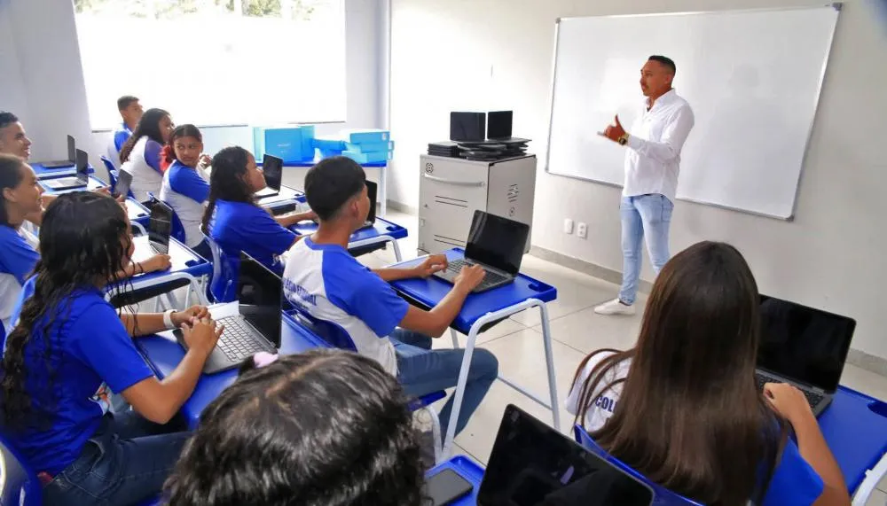 Governo do Tocantins investe mais de R$ 151 milhões em educação e é destaque nacional na evolução percentual de crianças alfabetizadas