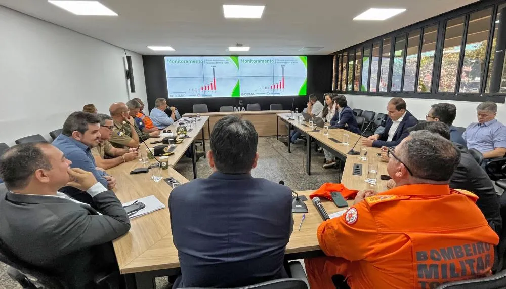 Governo do Tocantins adota força-tarefa para assistência financeira aos municípios e intensifica ações de segurança no combate às queimadas