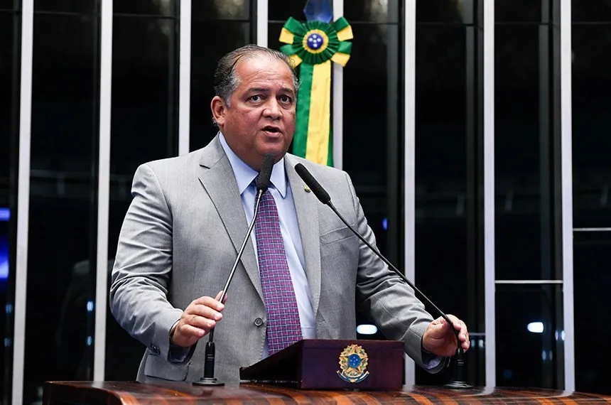 Metrópoles aponta que o ‘bolsonarista” Eduardo Gomes tem apoio de bancada governista para assumir cargo de vice-presidente no senado 